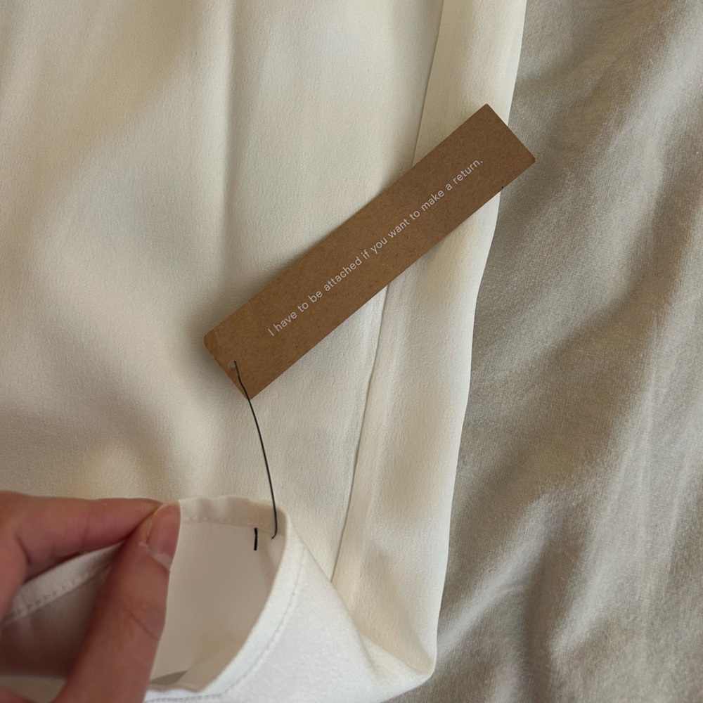 Reformation Bryony Dress in WHITE - Picture 8 of 16